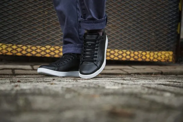 Sneakersy - uniwersalne buty dla osób w każdym wieku